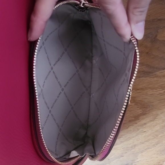 NWT Michael Kors Bags Michael Kors Jaycee Medium Pebbled Leather in Carmine Pink - Picture 3 of 9